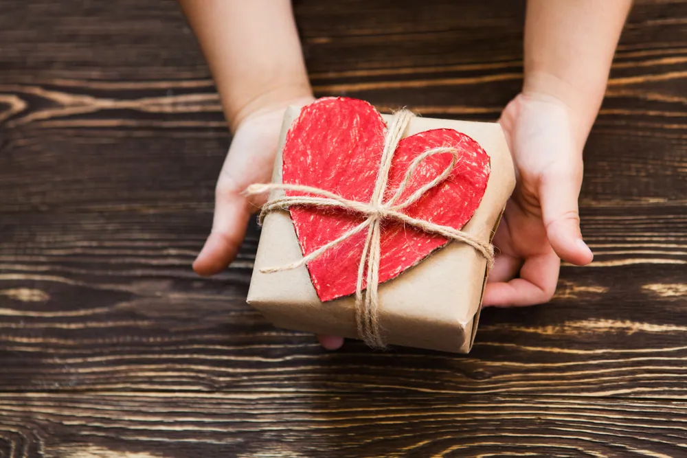 Six Ways to Give Back This Holiday Season